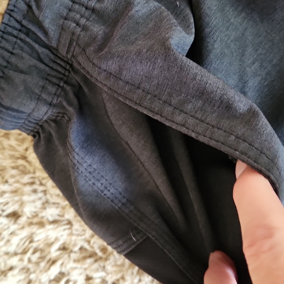 O'Neill Black Men's Shorts Size Medium - Picture 9 of 10